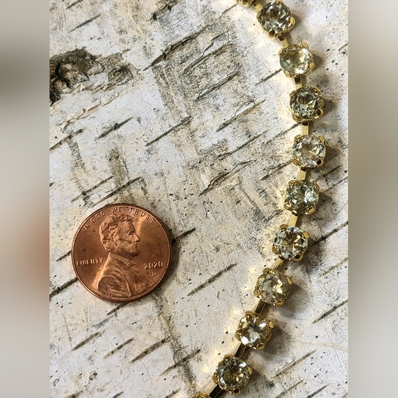 45 Total Carat (TCW) Genuine Prasiolite Green Amethyst in Gold Plated Necklace - Picture 7 of 7